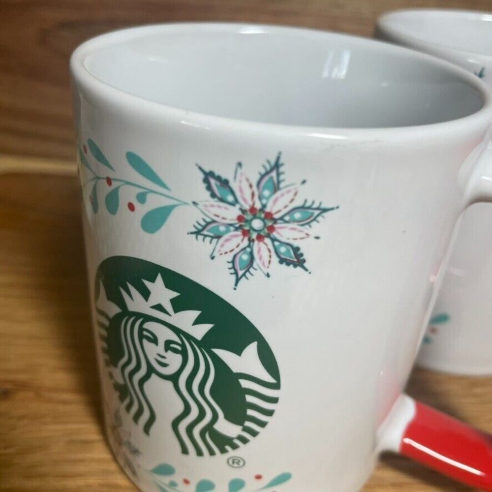 2 Starbucks 2020 Poinsettia Mistletoe Logo Holiday Red Handle Christmas Mug Pair - Picture 11 of 13